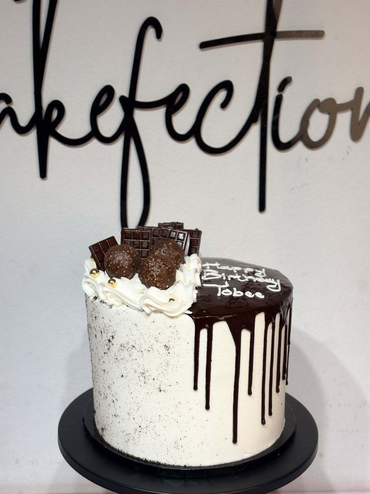 Chocolate Drip Cake