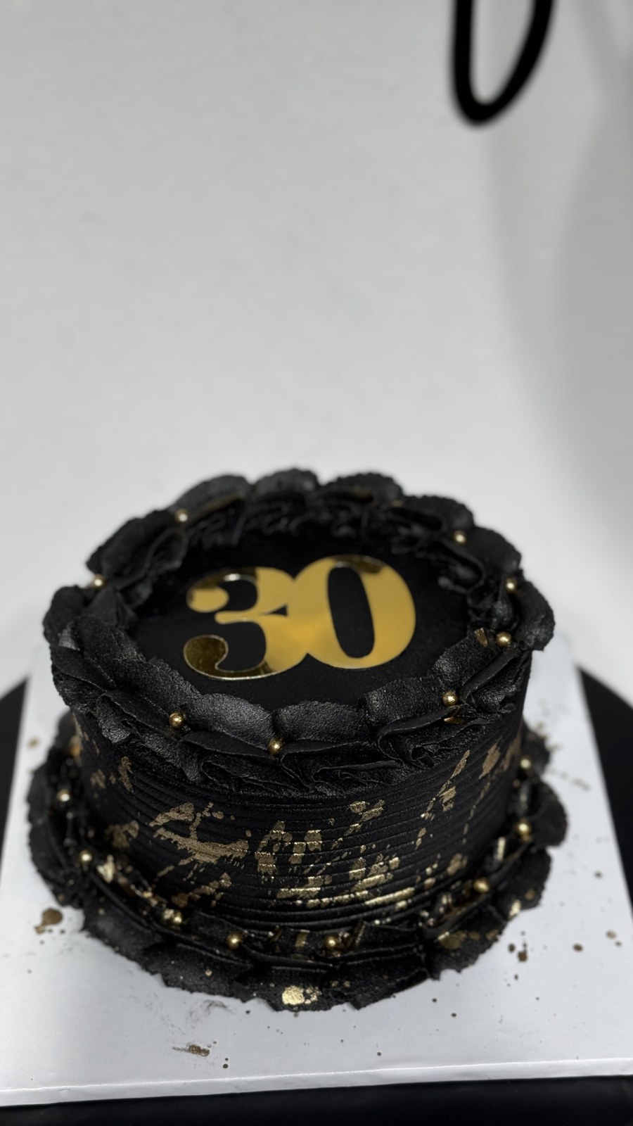 black and gold bento
