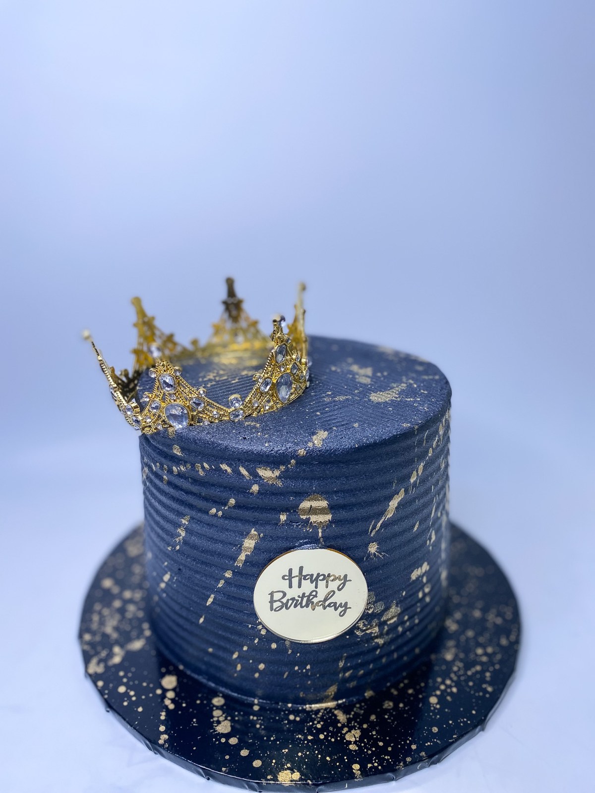 Black Crown Cake