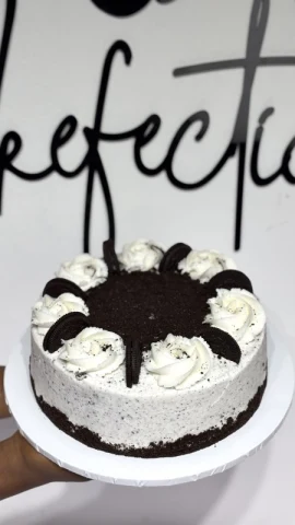 Ready-To-Go Cakes (RTG)